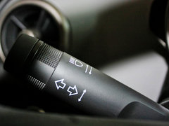 2011款 两厢 1.4 SL 手动 