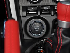 2013款 2.0L 自动 豪华版