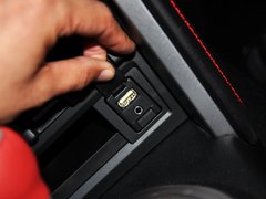 2013款 2.0L 自动 豪华版