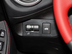 2013款 2.0L 自动 豪华版