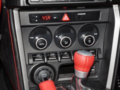 2013款 2.0L 自动 豪华版