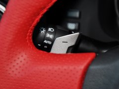 2013款 2.0L 自动 豪华版
