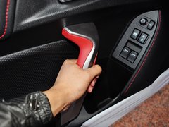 2013款 2.0L 自动 豪华版