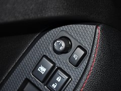 2013款 2.0L 自动 豪华版
