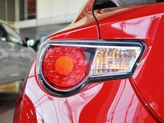 2013款 2.0L 自动 豪华版