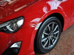 2013款 2.0L 自动 豪华版