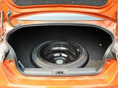 2013款 2.0L 自动 豪华版