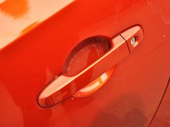 2013款 2.0L 自动 豪华版
