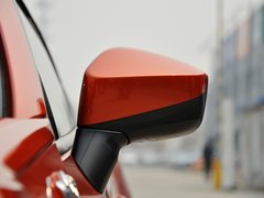 2013款 2.0L 自动 豪华版