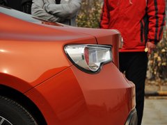 2013款 2.0L 自动 豪华版