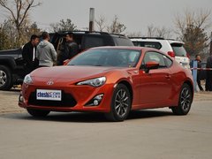 2013款 2.0L 自动 豪华版