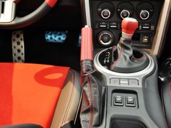 2013款 2.0L 自动 豪华版