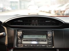 2013款 2.0L 自动 豪华版