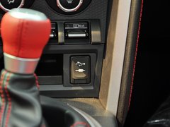 2013款 2.0L 自动 豪华版