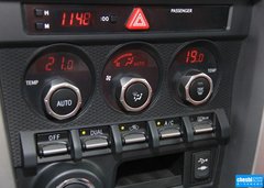 2013款 2.0L 自动 豪华版