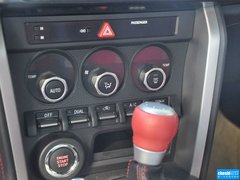 2013款 2.0L 自动 豪华版