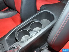 2013款 2.0L 自动 豪华版