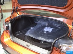 2013款 2.0L 自动 豪华版