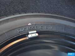 2013款 2.0L 自动 豪华版