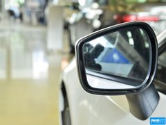 2013款 2.0L 自动 豪华版