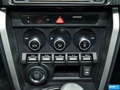 2013款 2.0L 自动 豪华版