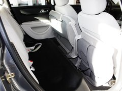 2011款 三厢 1.6L 自动 冠军版