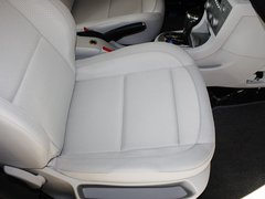 2011款 三厢 1.6L 自动 冠军版