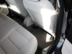 2011款 三厢 1.6L 自动 冠军版