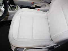 2011款 三厢 1.6L 自动 冠军版