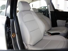 2011款 三厢 1.6L 自动 冠军版