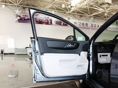 2011款 三厢 1.6L 自动 冠军版