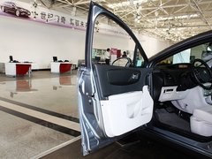2011款 三厢 1.6L 自动 冠军版