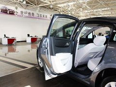 2011款 三厢 1.6L 自动 冠军版