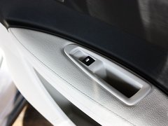 2011款 三厢 1.6L 自动 冠军版