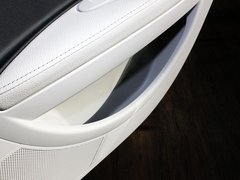 2011款 三厢 1.6L 自动 冠军版