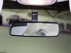 2011款 三厢 1.6L 自动 冠军版