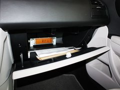 2011款 三厢 1.6L 自动 冠军版