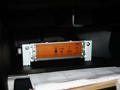 2011款 三厢 1.6L 自动 冠军版
