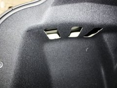 2011款 三厢 1.6L 自动 冠军版