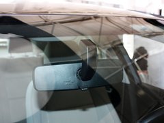 2011款 三厢 1.6L 自动 冠军版