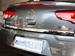 2011款 三厢 1.6L 自动 冠军版
