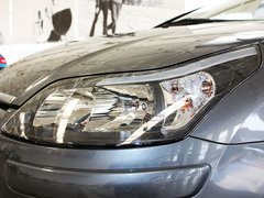 2011款 三厢 1.6L 自动 冠军版