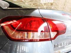 2011款 三厢 1.6L 自动 冠军版