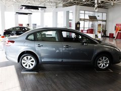 2011款 三厢 1.6L 自动 冠军版