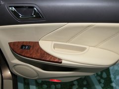 2011款 2.0L 手动 豪华型