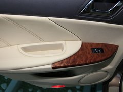 2011款 2.0L 手动 豪华型