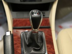 2011款 2.0L 手动 豪华型