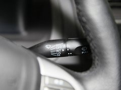 2011款 2.0L 手动 豪华型