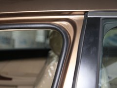 2011款 2.0L 手动 豪华型