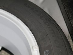2011款 2.0L 手动 豪华型